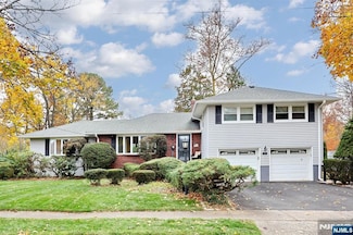787 Schaefer Ave, Oradell, NJ 07649