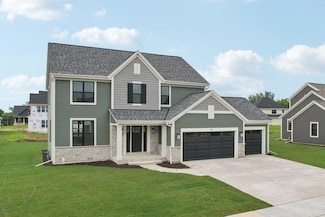 1241 Green Tree Dr, Oconomowoc, WI 53066