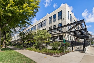 1000 W 15th St Unit 234, Chicago, IL 60608