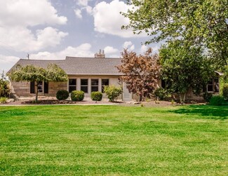 1248 W 6th St, Jasper, IN 47546