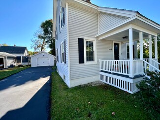 48 17th St, Bangor, ME 04401