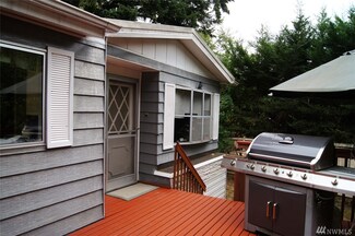 18425 NE 95th St Unit 16, Redmond, WA 98052