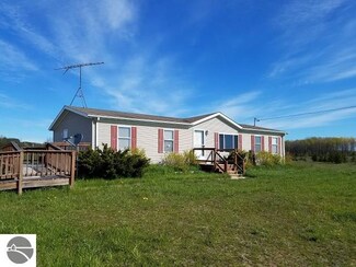 310 W Houghton Creek Rd, Rose City, MI 48654