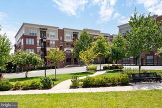 3985 Norton Place Unit 208, Fairfax, VA 22030