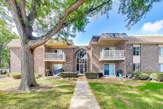 2410 N Kennicott Dr Unit 2D, Arlington Heights, IL 60004