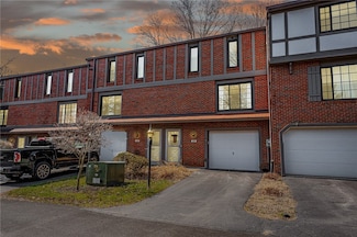106 Woodcrest Dr, Sewickley, PA 15143
