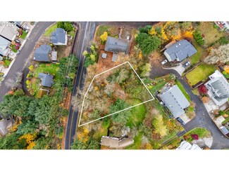 0 0 Se Jennings Ave, Milwaukie, OR 97267