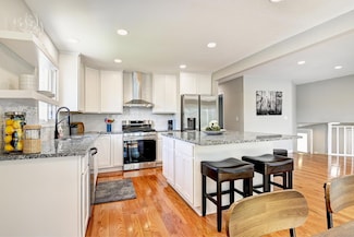 2610 Lake Shore Ave, Saint Paul, MN 55117