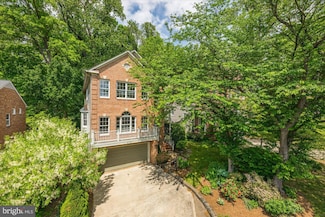 6732 Baron Rd, McLean, VA 22101