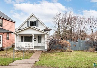 828 E 7th St, Duluth, MN 55805