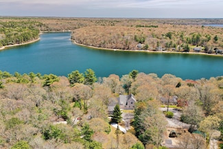 16 Teaberry Ln, Forestdale, MA 02644