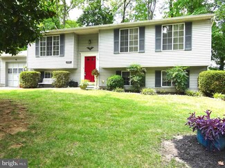 15906 Uppsala Ct, Woodbridge, VA 22191