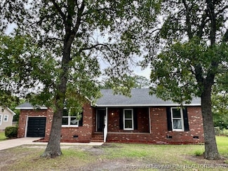 162 E Twelve Oaks Rd, Raeford, NC 28376