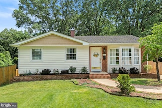 4507 Tipton Ln, Alexandria, VA 22310