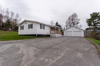 41 1st, Fort Kent, ME 04743