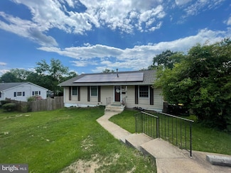 6512 Carriage Dr, Alexandria, VA 22310