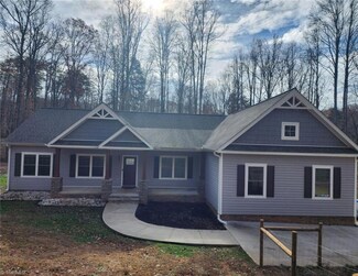 3091 Rainbow Ave, Pfafftown, NC 27040