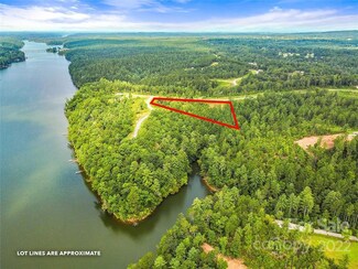 1530 Waters Edge Dr Unit 25 & 26, Lovelady, NC 28612
