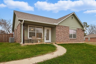 901 W Munson St, Denison, TX 75020