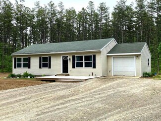 23 Stoddard Ln, Freedom, NH 03836