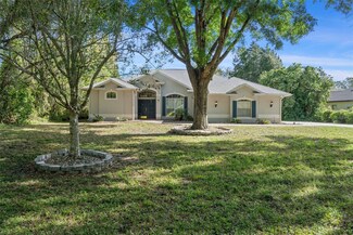 77 Oak Village Blvd S, Homosassa, FL 34446