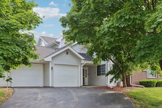 735 Cherokee Path, Lake Mills, WI 53551