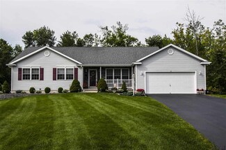 34 Sandpiper Ln, Rexford, NY 12148