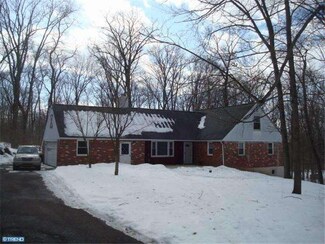 5007 Hiffletrayer Rd, Green Lane, PA 18054