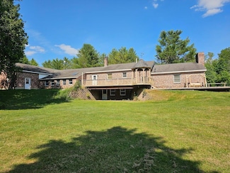 94 Blaisdell Rd, Newport, ME 04953