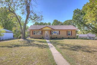 1343 Glenstone Dr, Neosho, MO 64850