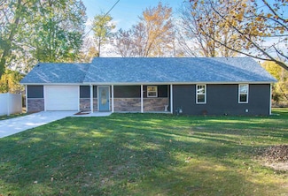 1102 Town St, Kendallville, IN 46755