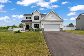 52 Candleford Heights, West Henrietta, NY 14586