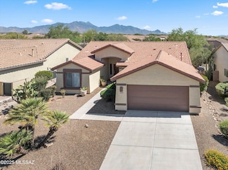 2244 E Bluejay Bluff Ln, Green Valley, AZ 85614