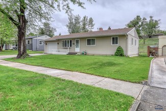 126 E Fairmont Blvd, Rapid City, SD 57701