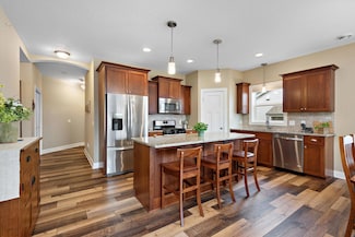7370 Kalland Ave NE, Albertville, MN 55301