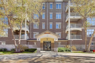 425 Village Green Unit 213, Lincolnshire, IL 60069