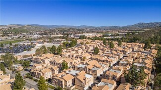 18820 Vista Del Canon Unit E, Newhall, CA 91321
