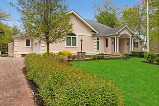 9 S Tamarack Dr, Brielle, NJ 08730