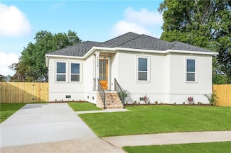 4958 Sandalwood St, New Orleans, LA 70127