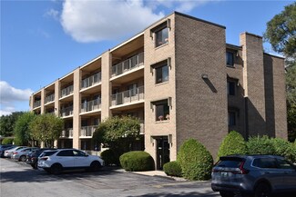 650 E Greenwich Ave Unit 2-111, West Warwick, RI 02893