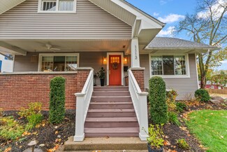 1113 Franklin St, Valparaiso, IN 46383