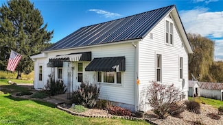 34104 Brwnsvl Co Line Rd, New Matamoras, OH 45767