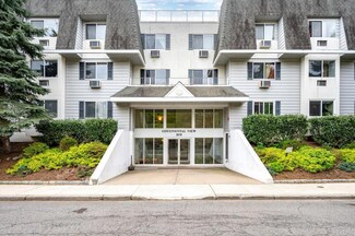 1035 E Boston Post Rd Unit 2-4, Mamaroneck, NY 10543