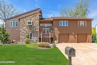 1702 Holbrook St, Oakhurst, NJ 07755