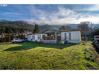 159 Clark St, Myrtle Creek, OR 97457