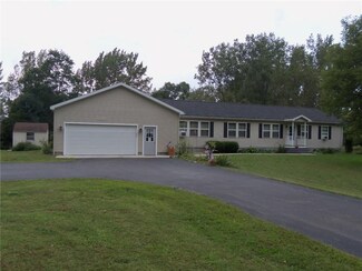 9685 Farel Rd, Fredonia, NY 14063