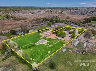564 Blue Lakes Blvd S, Twin Falls, ID 83301
