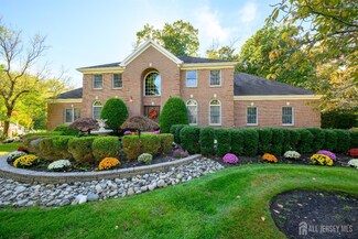 242 Forest Ln, North Brunswick, NJ 08902