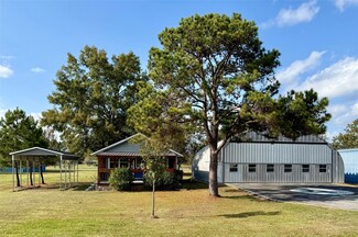 143 W Airway, Livingston, TX 77351
