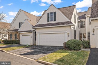 903 Whispering Brooke Dr, Newtown Square, PA 19073